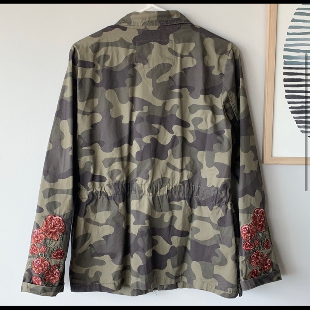 Embroidered camo jacket - Picture 2 of 5